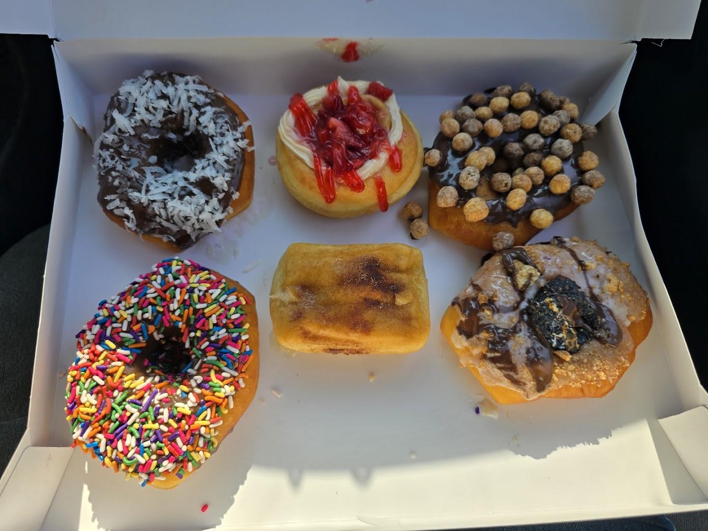 The Kiss Donut Factory